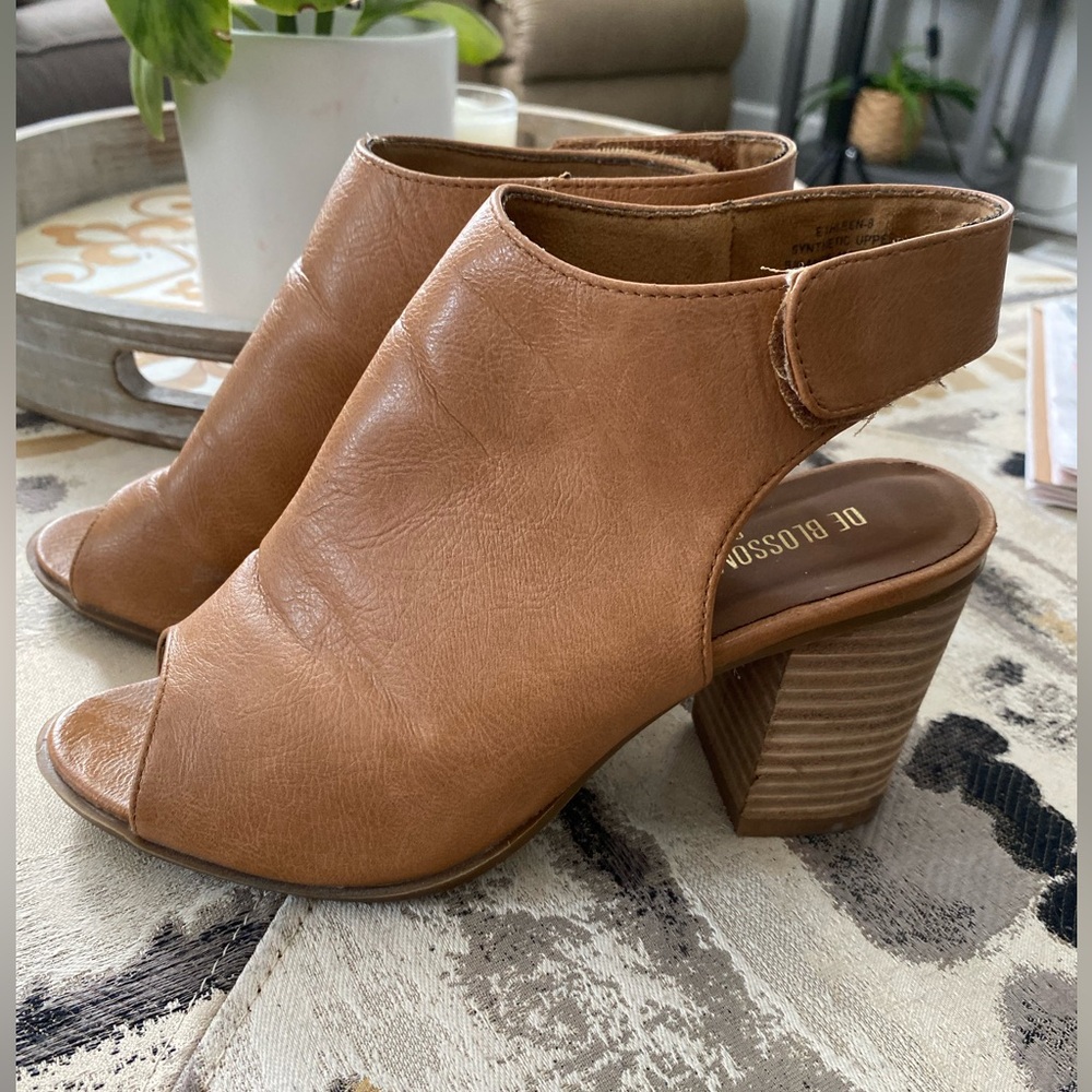 DE BLOSSOM COLLECTIONS HEEL